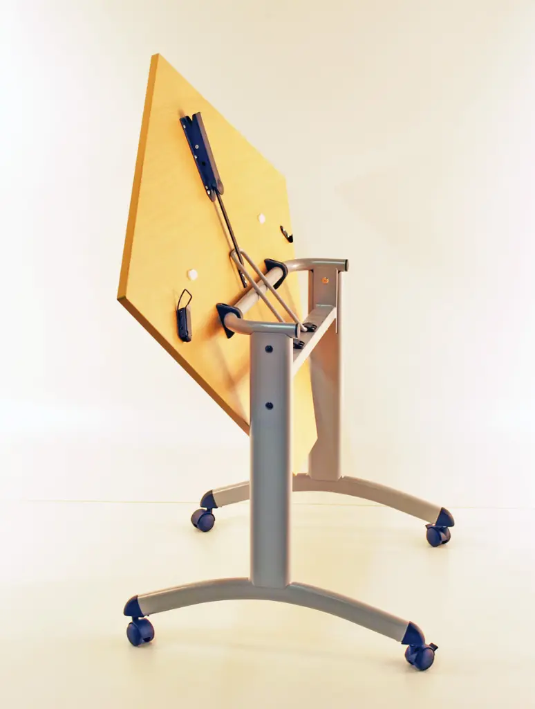 table basculanteFT12-PENTAGONNE-01.webp