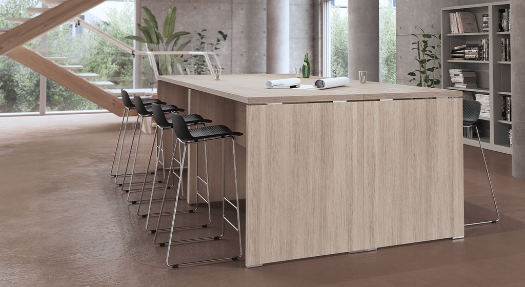 HOGE TAFEL TIK