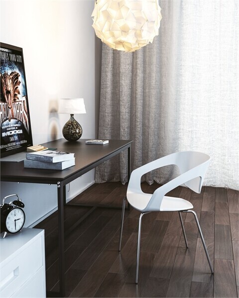 SET VAN 4 STOELEN LINER MET POLYPROPYLEEN ZITTING