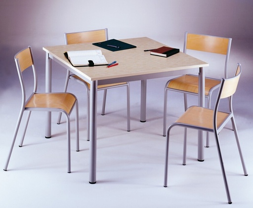 VIERKANTE TAFEL ARTENSE 70 CM.