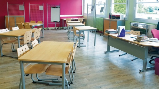 TRAPEZIUM TAFEL ARTENSE -strat-abs